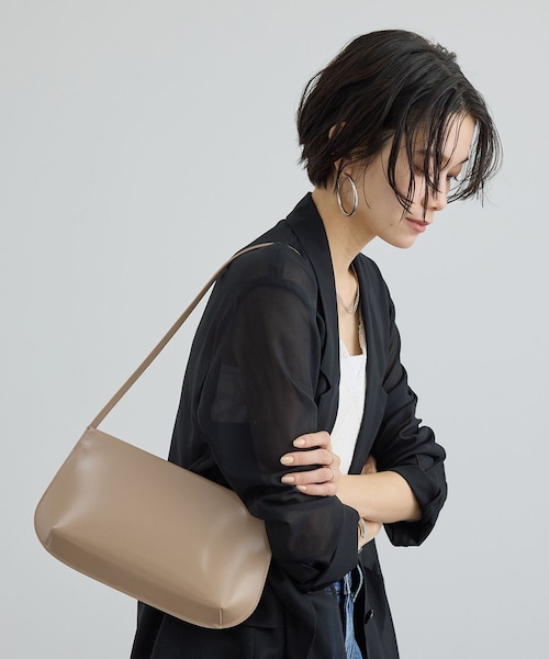 ADAM ET ROPE'（アダムエロペ）の「【J'aDoRe・一部店舗限定】【FANE （フェイン）】bra bag（ハンドバッグ・レディース・ダークブラウン/ベージュ系・F）」の4枚目の写真