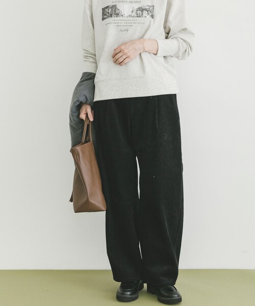 ITEMS URBANRESEARCH(アイテムズ アーバンリサーチ)の「コーデュロイバレルパンツ(その他パンツ・レディース・BLK/BEG/CHERRY・FREE)」の5枚目の写真