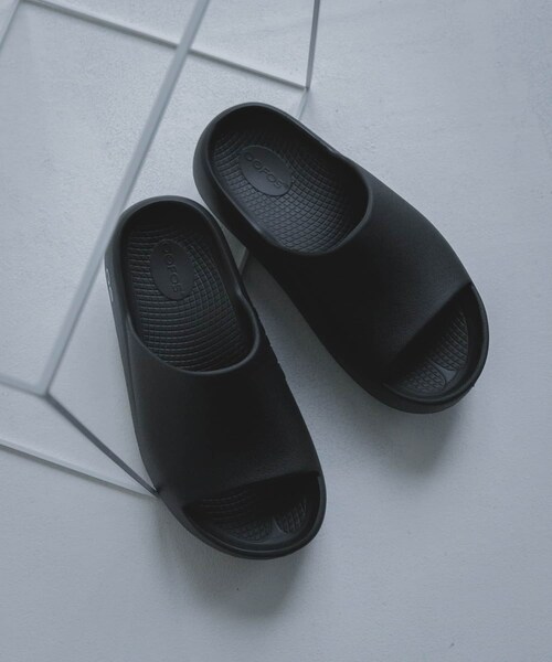 URBAN RESEARCH DOORS(アーバンリサーチドアーズ)の「OOFOS OOAHH+(サンダル・メンズ・BLACK/CHALK/MINT・26/27/28/29)」の12枚目の写真