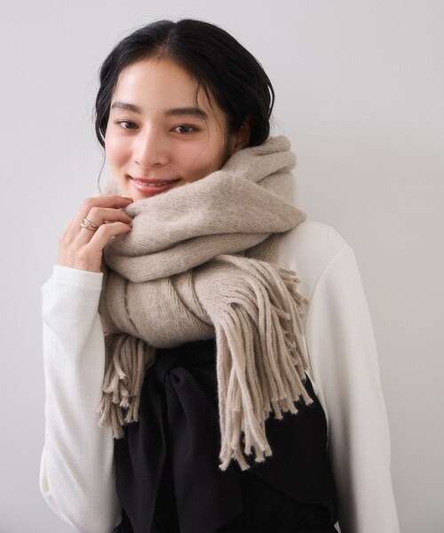 VIS（ビス）の「ミンクタッチもちもちストール（ストール/ショール・レディース・チャコール/キナリ/ベージュ系/レッド・F）」の7枚目の写真
