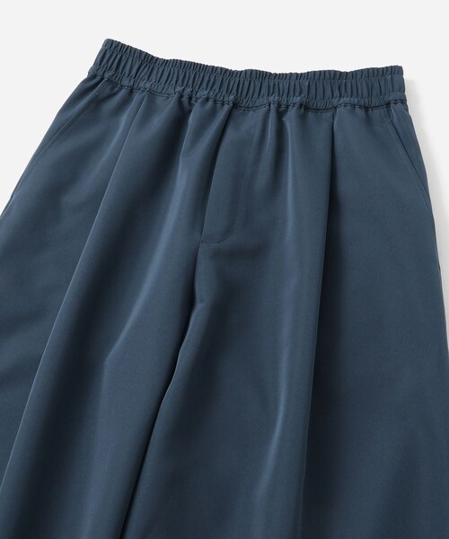 Saturdays NYC（サタデーズ ニューヨークシティ ）の「Palmetto Tuck Wide Pants（その他パンツ・レディース・オリーブ/ブルー・L/M/S）」の15枚目の写真