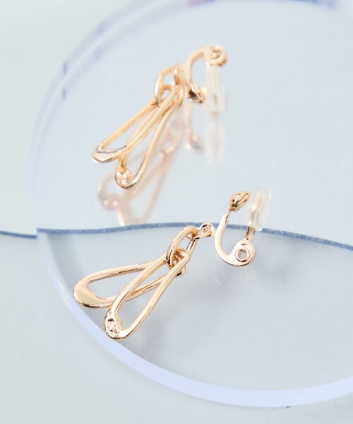 ROPE' PICNIC（ロペピクニック）の「スウィングメタルパーツイヤリング（イヤリング・レディース・ゴールド/シルバー・F）」の2枚目の写真