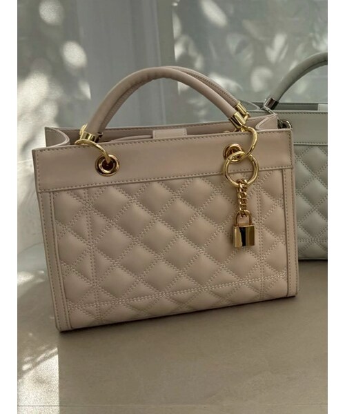 dazzlin（ダズリン）の「キルティングハンドルバッグ（ハンドバッグ・レディース・アイボリー/ピンク/ブルー・F）」の6枚目の写真