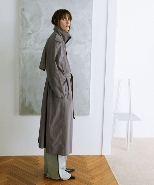 ADAM ET ROPE'（アダムエロペ）の「【EMOELLE】タスランナイロントレンチコート（トレンチコート・レディース・グレー/キナリ・36/38）」の7枚目の写真