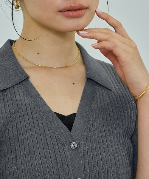 ROPE'（ロペ）の「【洗える】【WEB・一部店舗限定】シアーリブＶネックポロニット（ニット/セーター・レディース・ブラック/ベージュ/ターコイズ/ピンク・F）」の22枚目の写真