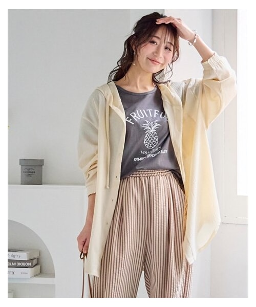 nissen（ニッセン）の「楊柳ビッグフードシャツパーカー（UVカット）＜大きいサイズ有＞（パーカー・レディース・ライトベージュ/アイスミント/黒・S/M/L/LL/3L）」の10枚目の写真