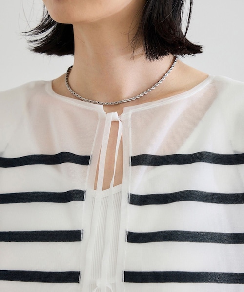 ROPE'(ロペ)の「シャイニー2WAYリボンブラウス/洗える(シャツ/ブラウス・レディース・ブラック/ネイビー/シルバー・F)」の22枚目の写真