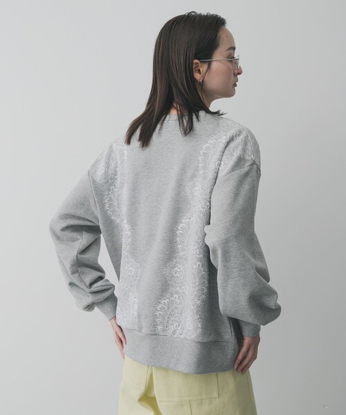 SENSE OF PLACE by URBAN RESEARCH（センスオブプレイスバイアーバンリサーチ）の「レースルーズスウェット（スウェット・レディース・GRAY/OATMEAL/CHARCOAL・One）」の18枚目の写真