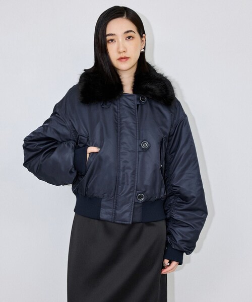 ADAM ET ROPE'(アダムエロペ)の「【STAND STUDIO(スタンド スタジオ)】Gem Jacket(MA-1・レディース・ネイビー/グリーン・36)」の3枚目の写真