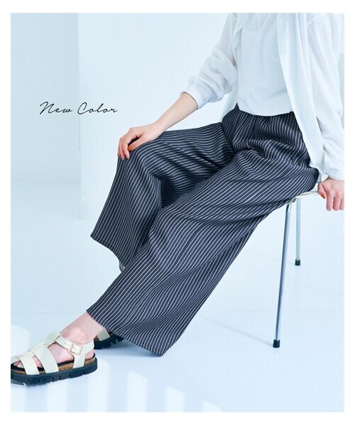 nissen（ニッセン）の「大きいサイズ ［接触冷感］とろみテンセル１００％デニムワイドイージーパンツ（股下60cm）（ゆったりヒップ）（デニムパンツ・レディース・ライトブルー/ネイビー/ネイビー系ストライプ・L/LL/3L/4L/5L/6L/8L/10L）」の22枚目の写真