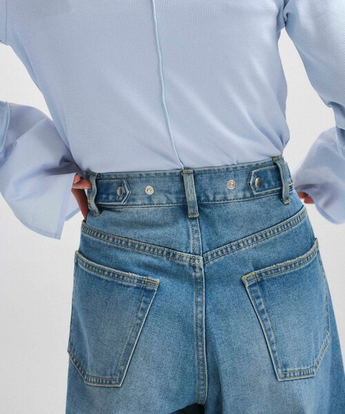 ADAM ET ROPE'(アダムエロペ)の「【サステナブル】・【新色追加】ルーズフィットアジャストデニム(デニムパンツ・レディース・ホワイト/ダークブラウン/サックス/ベージュ系/ブラック/キナリ/ネイビー/ブルー系・34/36/38)」の13枚目の写真