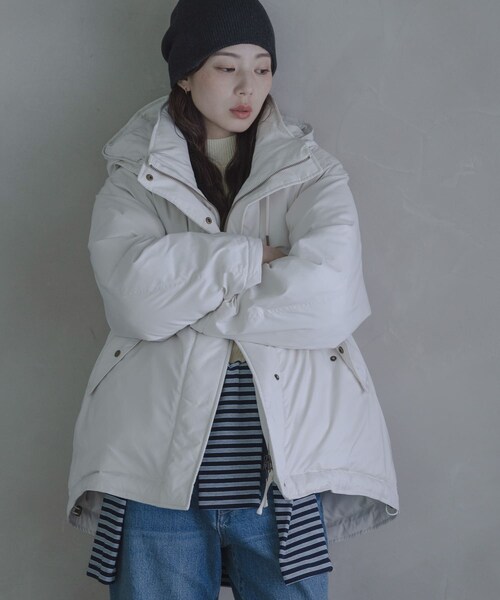URBAN RESEARCH Sonny Label（アーバンリサーチサニーレーベル）の「撥水2WAYフーディスタンドダウンコート（その他アウター・レディース・アイボリー/ブラック/ブラウン・Free）」の5枚目の写真