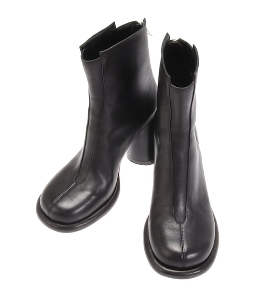 UN3D.（アンスリード）の「ROUND EDGE SHORT BOOTS（ブーツ・レディース・ブラック/シルバー/ゴールド・36/37/38）」の3枚目の写真