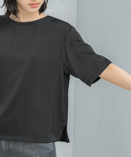 URBAN RESEARCH ROSSO（アーバンリサーチロッソ）の「UVカットサテンブラウス（Tシャツ/カットソー・レディース・MAUVEPINK/BLACK/OFF 1・Free）」の20枚目の写真