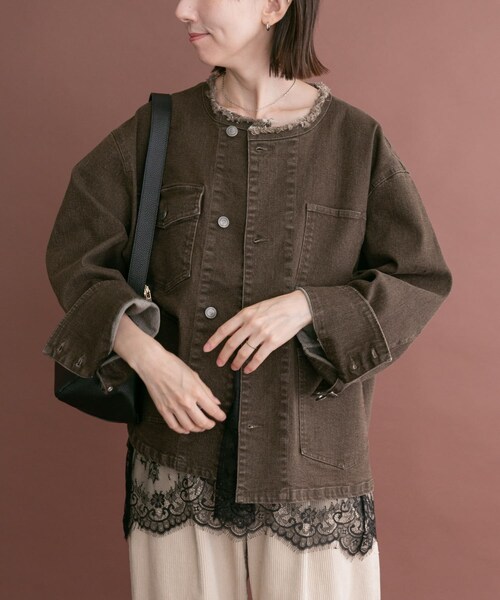 ITEMS URBANRESEARCH(アイテムズ アーバンリサーチ)の「デニムオーバーノーカラージャケット(デニムジャケット・レディース・BLK/BRN/IDG・Free)」の17枚目の写真