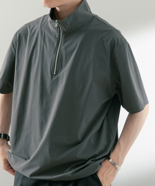 ITEMS URBANRESEARCH(アイテムズ アーバンリサーチ)の「シルキーナイロンハーフZIP多機能トップス(Tシャツ/カットソー・メンズ・CHA/BLK/NVY・M/L)」の21枚目の写真