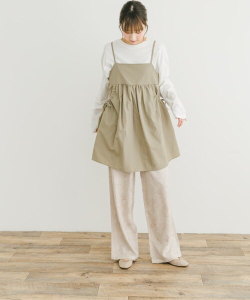 ITEMS URBANRESEARCH(アイテムズ アーバンリサーチ)の「ポケットギャザーキャミ(キャミソール・レディース・BEG/CHA・FREE)」の15枚目の写真