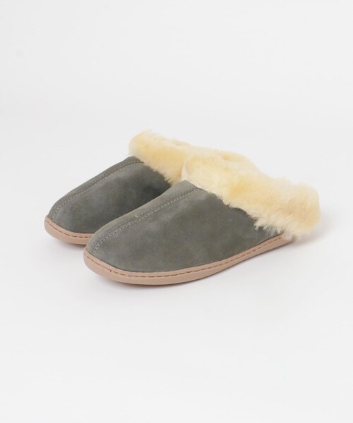 URBAN RESEARCH Sonny Label（アーバンリサーチサニーレーベル）の「MINNETONKA　SHEEPSKIN MULE（スリッポン・レディース・Gray/G Tan・6/7/8）」の3枚目の写真
