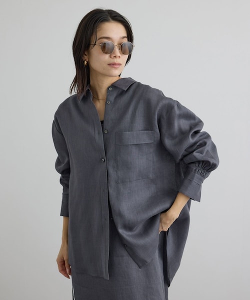 ADAM ET ROPE'(アダムエロペ)の「リネンオーバーシャツ / GENTLE LINEN(シャツ/ブラウス・レディース・ブラック/グレー/ピンク・F)」の2枚目の写真