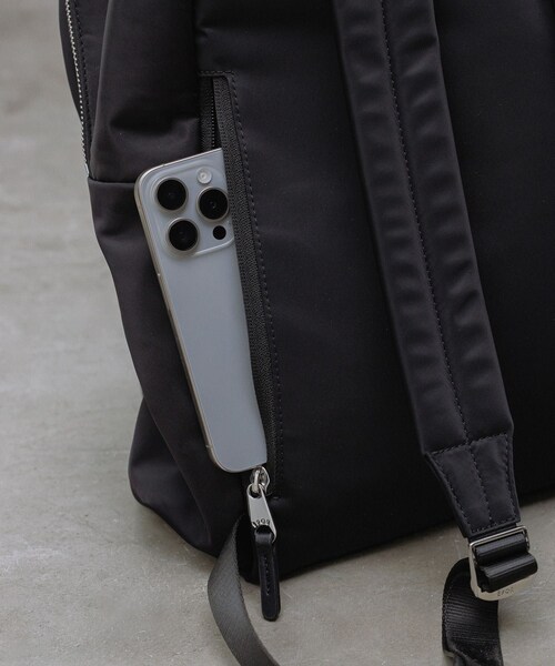 ROPE'(ロペ)の「【E'POR】【撥水】 Pac Sac Mini(パックサック ミニ)【26SS/新型】/一部WEB限定(バックパック/リュック・レディース・ブラック/グレー/ダークブラウン/ベージュ・F)」の22枚目の写真