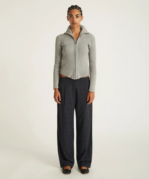 Saturdays NYC（サタデーズ ニューヨークシティ ）の「LEAH CASHMERE ZIP SWEATER（ニット/セーター・レディース・チャコール/グレー・XS/L/XL）」の22枚目の写真