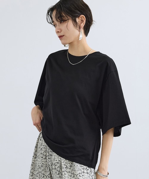 ADAM ET ROPE'(アダムエロペ)の「プリマベールハーフスリーブTシャツ / UVケア(Tシャツ/カットソー・レディース・ブラック/オフホワイト/キャメル・F)」の2枚目の写真