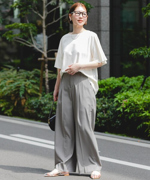 URBAN RESEARCH ROSSO（アーバンリサーチロッソ）の「『UR TECH』Fby ROSSO　UVCUTバックテールフレアスリーブTシャツ（Tシャツ/カットソー・レディース・OFF WHITE/YELLOW/BLACK・FREE）」の8枚目の写真