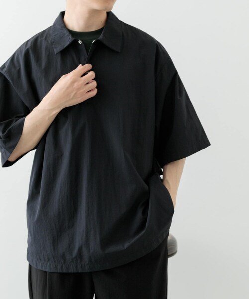 ITEMS URBANRESEARCH(アイテムズ アーバンリサーチ)の「『撥水/イージーケア/接触冷感/UVカット』タスランナイロンスナップボタンポロシャツ(ポロシャツ・メンズ・NVY/CHA/BLK・M/L)」の8枚目の写真
