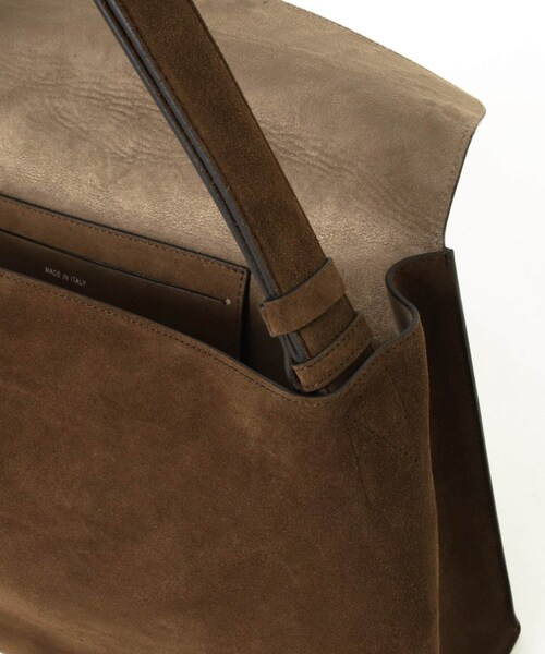 URBAN RESEARCH（アーバンリサーチ）の「STUDIO NICHOLSON　THE FOLDED SHOULDER BAG（ショルダーバッグ・メンズ・PARCHMENT/COCOA/BLACK・one）」の15枚目の写真