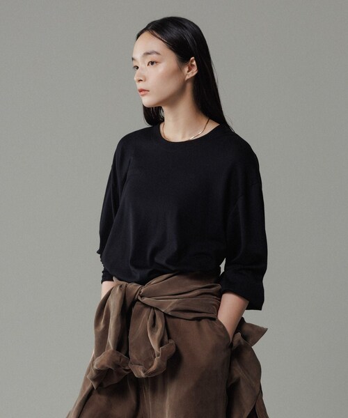 ADAM ET ROPE'(アダムエロペ)の「【NIKKE】ウール天竺 ロングスリーブ ニットT(Tシャツ/カットソー・メンズ・ブラック/ネイビー・L/M)」の8枚目の写真