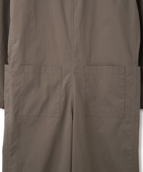 ADAM ET ROPE'(アダムエロペ)の「【AMOMENTO(アモーメント)】POCKET JUMPSUIT(つなぎ/オールインワン・レディース・カーキ・S)」の10枚目の写真