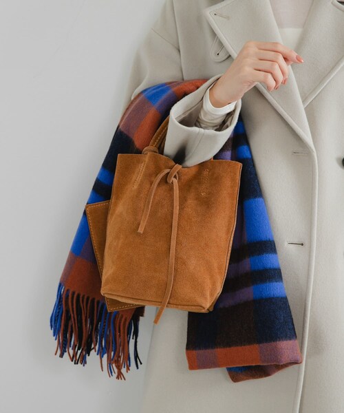 URBAN RESEARCH（アーバンリサーチ）の「スエードミニトートバッグ（トートバッグ・レディース・CAMEL・-）」の2枚目の写真