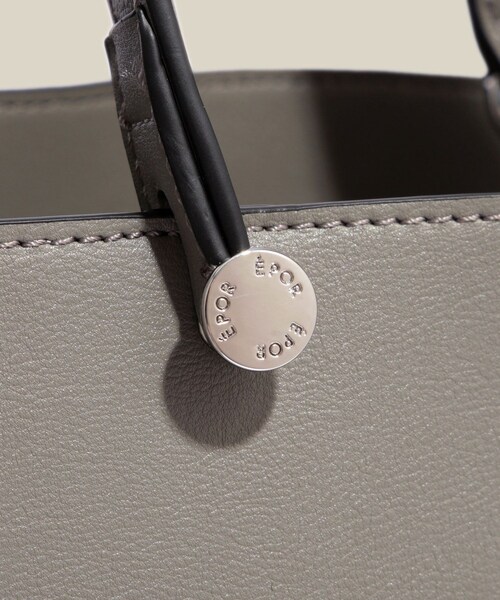 ROPE'(ロペ)の「【E'POR】Y BAG Wide/A4対応・通勤・26SS(トートバッグ・レディース・ブラック/グレー/キナリ/ダークブラウン/ダークグリーン・F)」の14枚目の写真