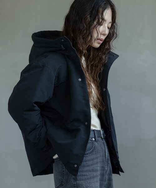 URBAN RESEARCH Sonny Label（アーバンリサーチサニーレーベル）の「フーディーダウンジャケット（その他アウター・レディース・アイボリー/ブラック/チャコール/グレージュ・FREE）」の17枚目の写真