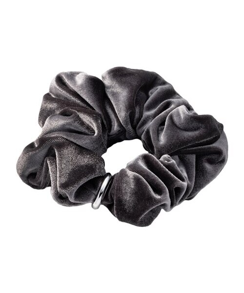 nissen（ニッセン）の「【Creamdot.】チェーン/フープメタルが煌くボリュームベロアシュシュ（その他ヘアアクセサリー・メンズ・A:ブラック/A:チャコール/A:グレー/A:モカ/B:ブラック/B:チャコール/B:グレー/B:モカ・ワンサイズ）」の5枚目の写真