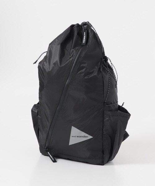EKAL(エカル)の「and wander SIL DAYPACK(バックパック/リュック・メンズ・BLACK/D.ORANGE/YELLOW GRN・One)」の5枚目の写真