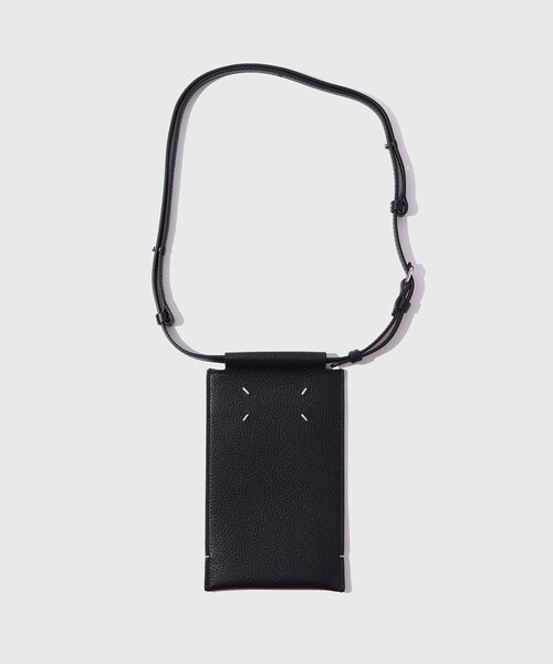 ADAM ET ROPE'（アダムエロペ）の「【Maison Margiela/メゾン マルジェラ】PHONE NECK POUCH（ポーチ・メンズ・ブラック・F）」の2枚目の写真