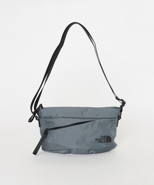URBAN RESEARCH Sonny Label（アーバンリサーチサニーレーベル）の「THE NORTH FACE　PYRENEES SHOULDER S（ショルダーバッグ・メンズ・ブラック/ソープストーン/スレートグレー・One）」の3枚目の写真