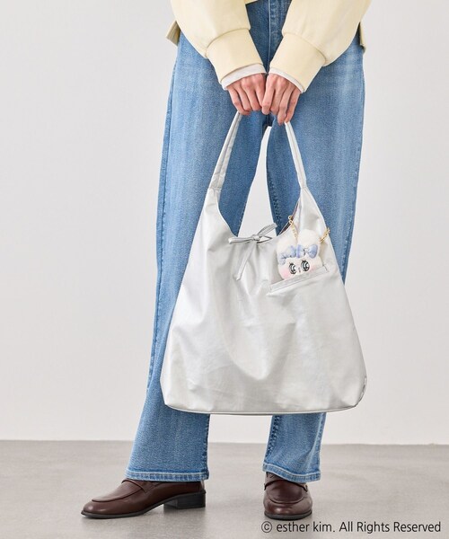 ROPE' PICNIC(ロペピクニック)の「【Esther Bunny Little meets ROPE' PICNIC】チャーム付きバッグ(トートバッグ・レディース・ブラック/シルバー・F)」の9枚目の写真