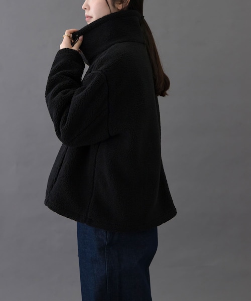 URBAN RESEARCH DOORS（アーバンリサーチドアーズ）の「FORK&SPOON　スタンドカラーボアブルゾン（ブルゾン・レディース・BLACK/BEIGE・1）」の5枚目の写真