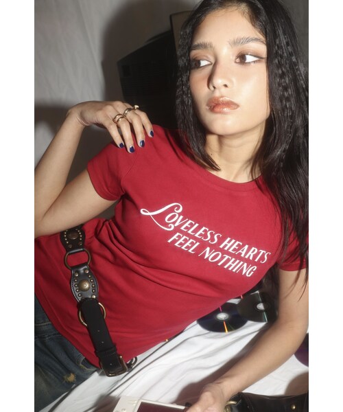 EVRIS（エヴリス）の「タイトグラフィックTシャツ（Tシャツ/カットソー・レディース・ホワイト/グレー/ブラック/レッド・F）」の11枚目の写真