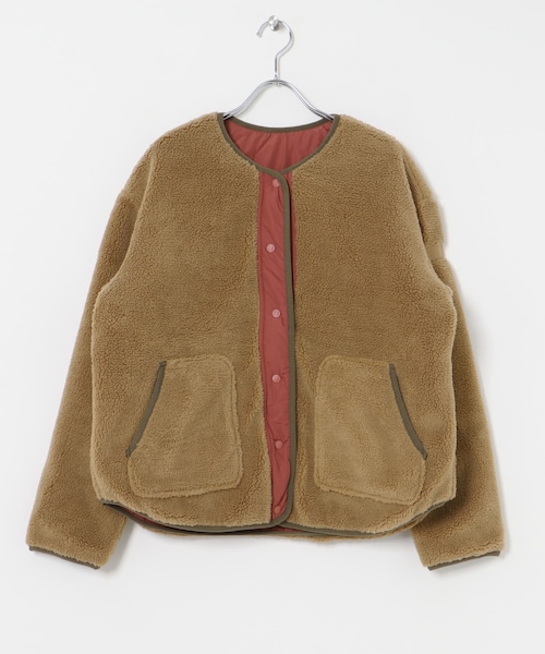 THE GOODLAND MARKET（ザグッドランドマーケット）の「AIGLE　リバーシブル シェルパフリース（ノーカラージャケット・レディース・TAUPE/CELADON・S/M/L）」の2枚目の写真