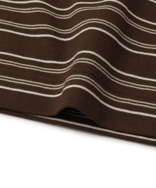 ADAM ET ROPE'（アダムエロペ）の「【Chocomoo×ADAM ET ROPE'】刺しゅうPOLO（ポロシャツ・レディース・ブラック系/ダークブラウン・F）」の14枚目の写真