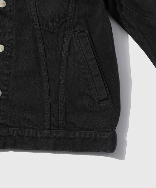 ADAM ET ROPE'（アダムエロペ）の「【NVRFRGT/ネヴァーフォーゲット】3D TRUCKER JACKET（その他アウター・メンズ・チャコール・2/3）」の7枚目の写真