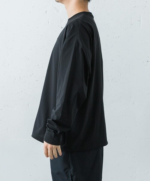 URBAN RESEARCH(アーバンリサーチ)の「Wide Dad BREEZY TECH LONG-SLEEVE T-SHIRTS(Tシャツ/カットソー・メンズ・D.NAVY/BLACK/CHARCOAL・1/2)」の12枚目の写真