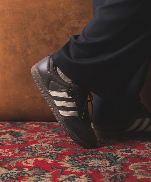 URBAN RESEARCH（アーバンリサーチ）の「『26-31サイズ』『別注』adidas×UR　SAMBA OG（スニーカー・メンズ・D.BROWN・26/26.5/27/27.5/28/28.5/29/29.5/30/30.5/31）」の6枚目の写真