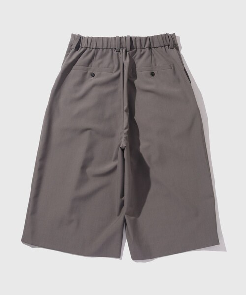ADAM ET ROPE'（アダムエロペ）の「ドライウーステッドワイドショートスラックス（その他パンツ・メンズ・ブラック/グレー・L/M）」の11枚目の写真