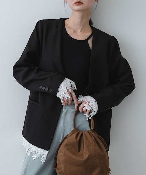 SENSE OF PLACE by URBAN RESEARCH(センスオブプレイスバイアーバンリサーチ)の「レースレイヤードノーカラージャケット(ノーカラージャケット・レディース・BLACK/Y.BEIGE・One)」の1枚目の写真