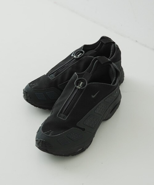 URBAN RESEARCH(アーバンリサーチ)の「NIKE エア マックス SNDR GTX(スニーカー・レディース・ブラック/BURGUNDY・23.5/24/24.5/25)」の3枚目の写真