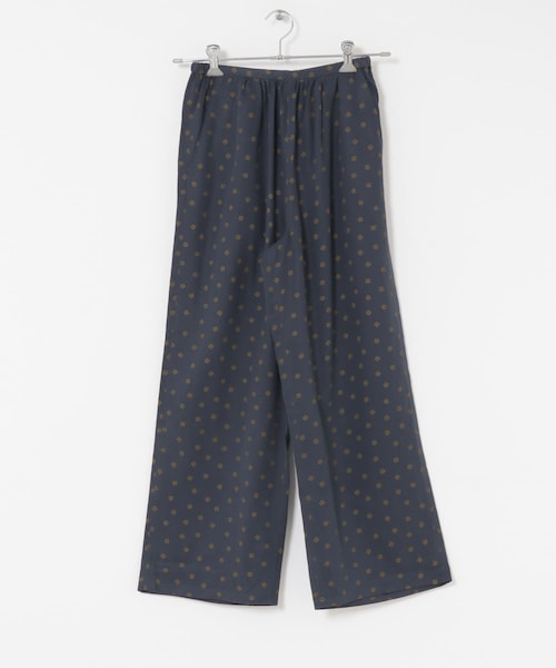 URBAN RESEARCH DOORS(アーバンリサーチドアーズ)の「Le GLAZIK ELASTIC PANTS(その他パンツ・レディース・FLOWER/KOMON・34)」の2枚目の写真